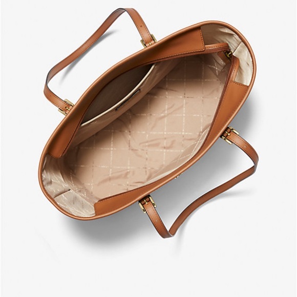 Jet Set Travel Large Logo Tote Bag - Picture 6 of 6